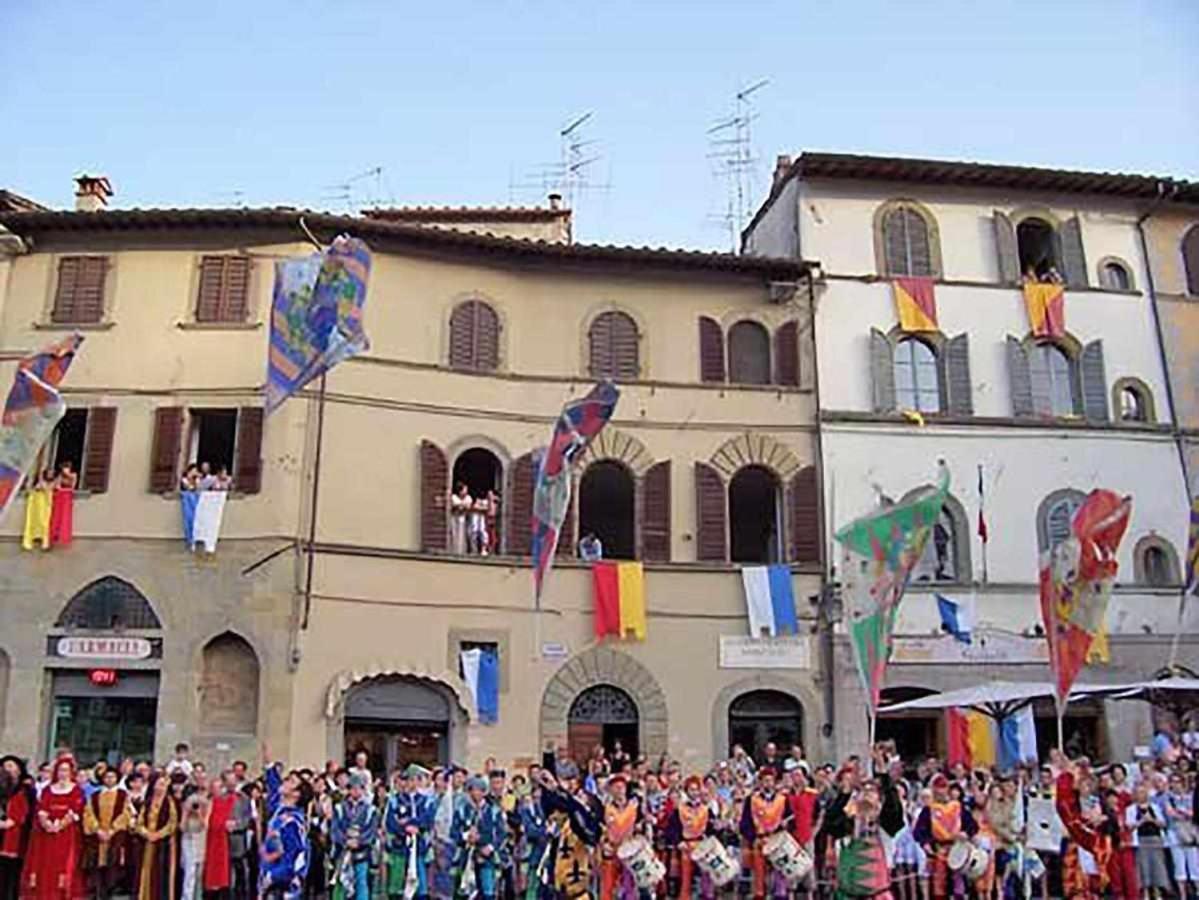 Appartamenti Con Cucina Nelle Colline Toscane Анґ'ярі Екстер'єр фото